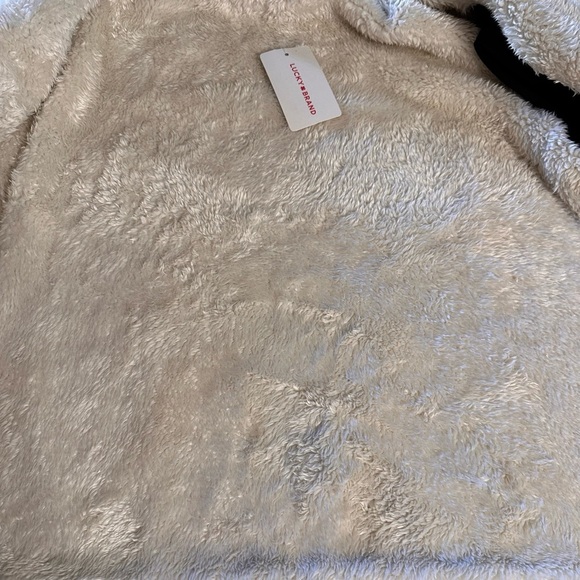 NWT Lucky Brand Women’s Size Small Black & Cream Sherpa Lined Flannel Shacket - Picture 11 of 16